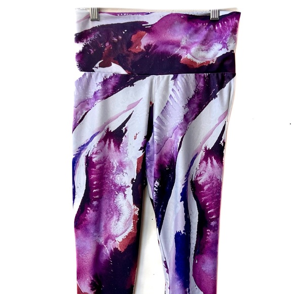 LEGGINGS Bundle of Two Pair. Size M. Ankle Length. Abstract, Unique. Compression - Picture 3 of 10
